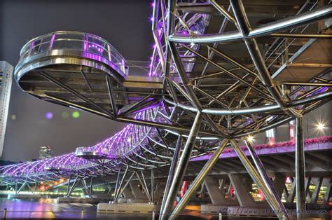 Helix Bridge of Singapore - SINGAPORE TOURS