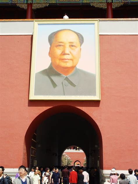 Portrait Of Mao Zedong At Tiananmen Square Editorial Stock Photo - Image of history, communism ...