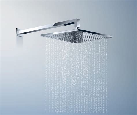 Shower Head With Water Realistic Concept 3385598 Vector Art at Vecteezy