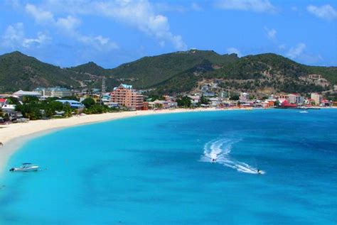 6 Beautiful Dutch Caribbean Islands (with Photos & Map) - Touropia