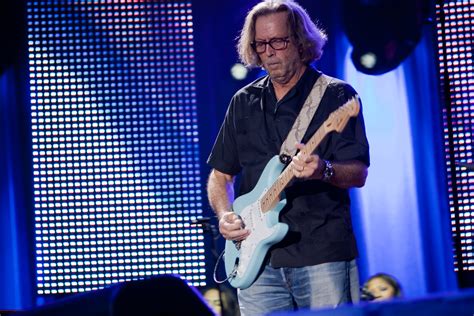 File:Eric Clapton in concert.jpg - Wikipedia, the free encyclopedia