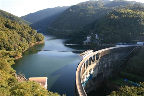 File:Amagase Dam.jpg - Wikipedia, the free encyclopedia