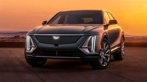 New 2024 Cadillac Lyriq Luxury Suv - Janet Sindee