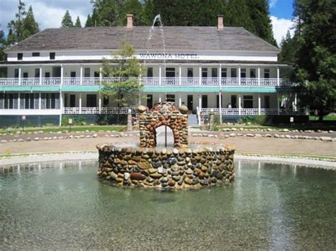 Wawona Hotel at Yosemite National Park