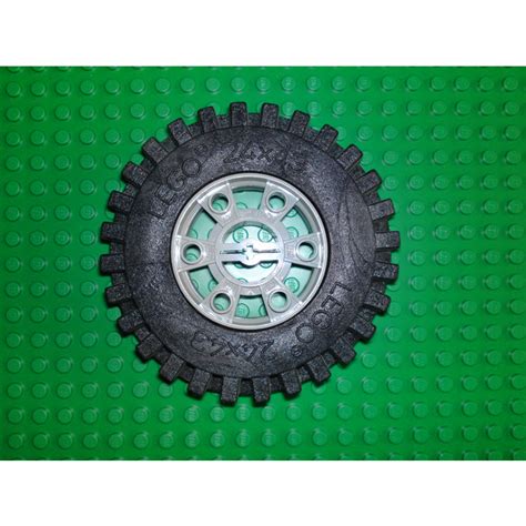 LEGO Wheel 24 x 43 Technic with Tyre 24 x 43 Technic (3739) | Brick Owl ...