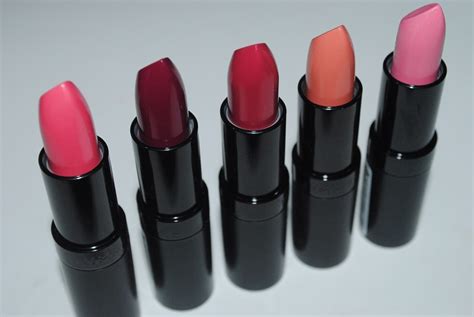 Rimmel Urban Bohemian Lasting Finish Kate Lipstick Collection Review & Swatches - Really Ree