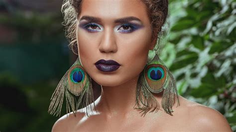 Peacock Eye Makeup is the Latest Colorful Makeup Trend - L’Oréal Paris