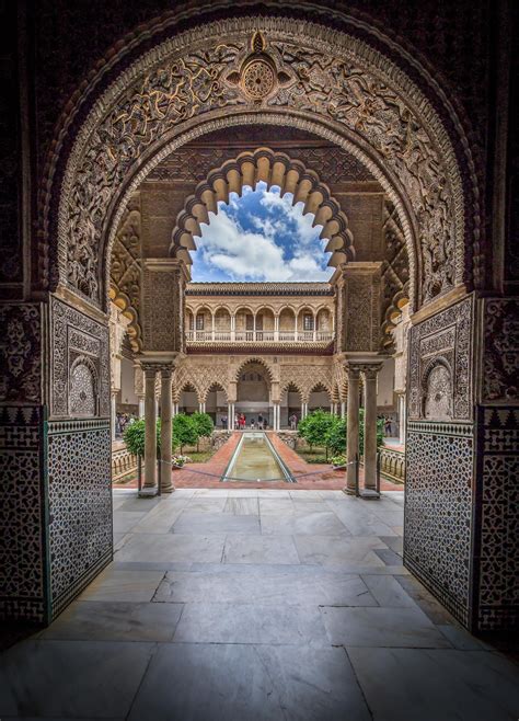 Visiting the real alcazar in seville – Artofit