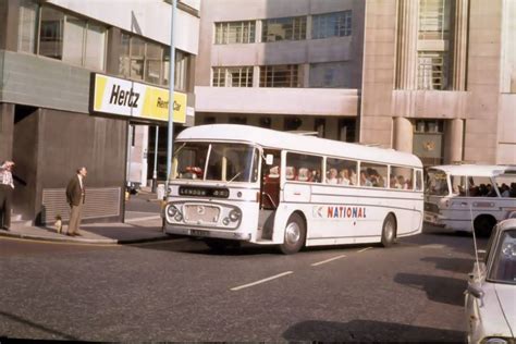 Victoria Station - A History in 33 Photos - Flashbak