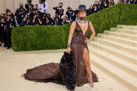 Ralph Lauren Designed Three Custom Wedding Dresses for Jennifer Lopez - Fashionista