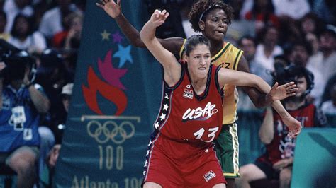 Rebecca Lobo more than met the standard in a basketball family | U.S. Olympic & Paralympic Museum