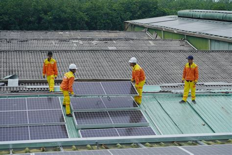 Installation of Solar Panels · Free Stock Photo