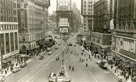 Times Square in the 1930s ~ vintage everyday