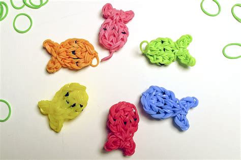 49 Tutorials to Make Rainbow Loom Charms | Guide Patterns