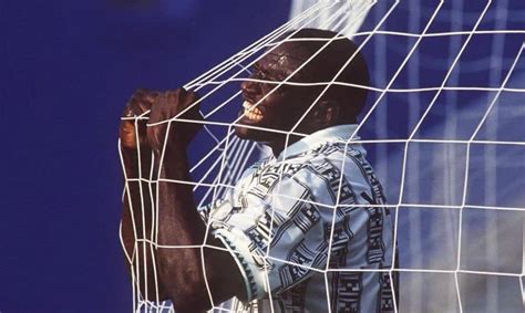 11 Years After, FIFA Remembers Nigeria's Rashidi Yekini - Heritage Times