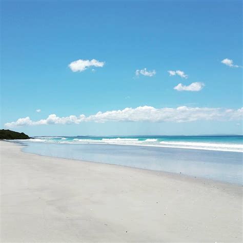 Rarawa Beach, Northland. Some of the whitest, softest sand, contrasted ...