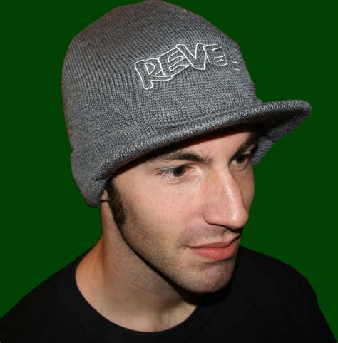 Revel8 Visor Beanie - Skiboardsonline.com