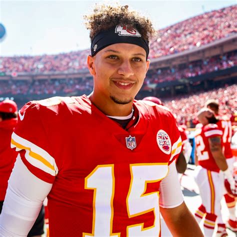 Here's How NFL Quarterback Patrick Mahomes Just Made Sports History - E ...