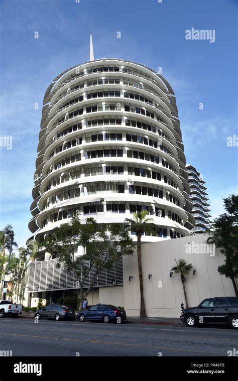 Capitol records building los angeles hi-res stock photography and ...