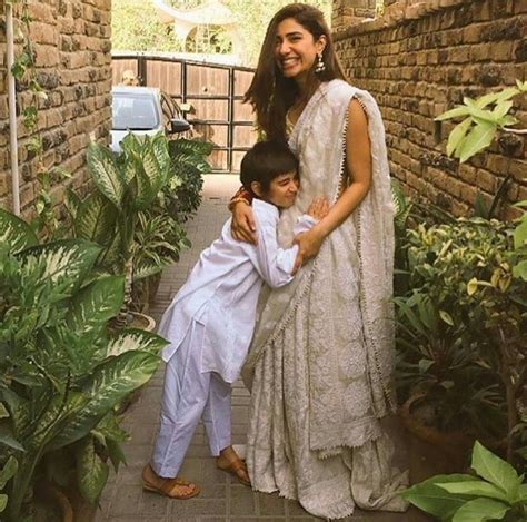 Mahira Khan's Son Azlan Askari Latest Pictures - Showbiz Pakistan