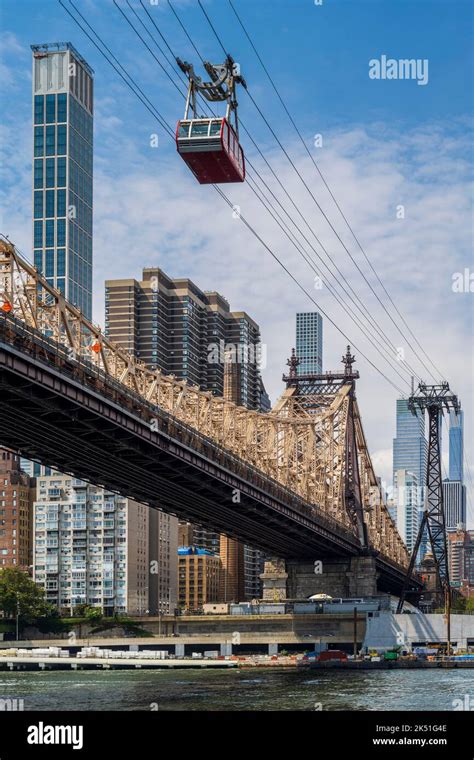 Queensboro Bridge and Roosevelt Island Tramway, Roosevelt Island, New ...