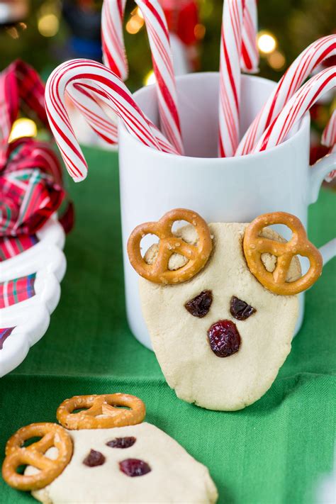 Vegan Rudolph Reindeer Cookies - Queen of My Kitchen