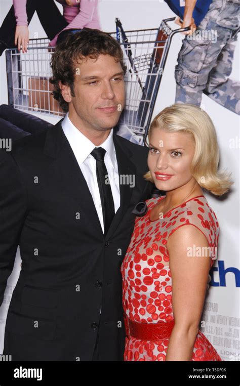 LOS ANGELES, CA. September 19, 2006: Actress JESSICA SIMPSON & actor DANE COOK at the Los ...