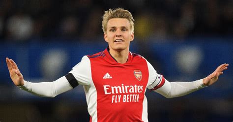 Watch: Martin Odegaard stuns with jaw-dropping turn in Arsenal session