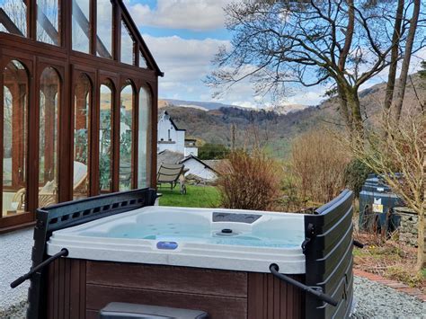 Best Hot Tub Holiday Cottages in Ambleside | Lake District