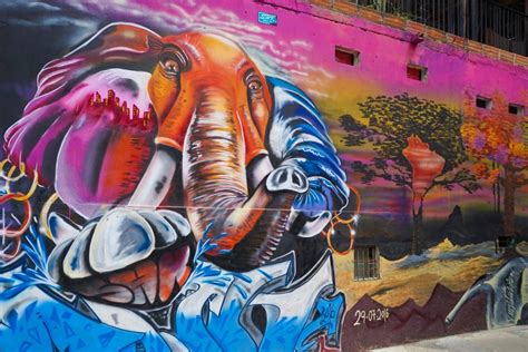 What To Expect On A Graffiti Tour In Medellin (And Why You Need To Go!) | Inspired By Maps