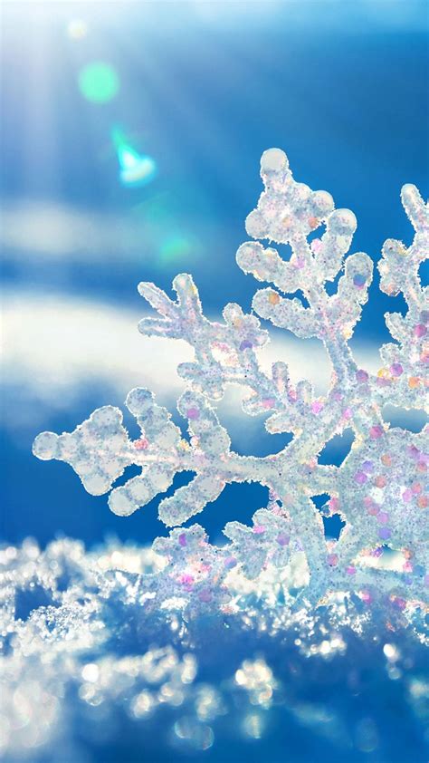 Real Snowflake Desktop Background