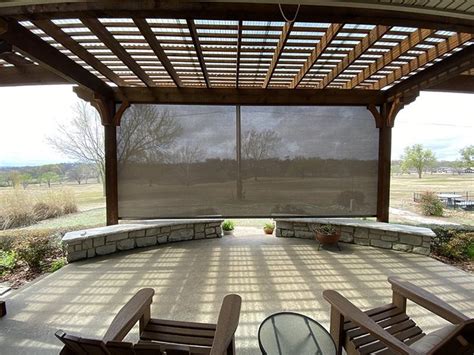 How Do Patio Screens Make Backyards an Entertaining Space?