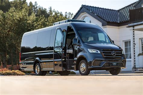 Mercedes Sprinter VVIP - GMC Limousines