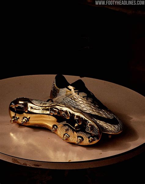 Gold Nike Hypervenom Harry Kane World Cup Top Scorer Boots Revealed - Footy Headlines