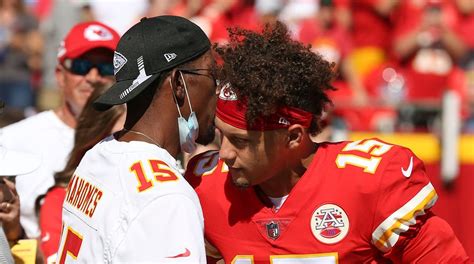 Patrick Mahomes’ dad, ex-MLB pitcher Pat Mahomes, says his son honed ...