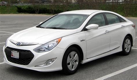 File:Hyundai Sonata Hybrid -- 03-28-2012.JPG - Wikipedia, the free ...