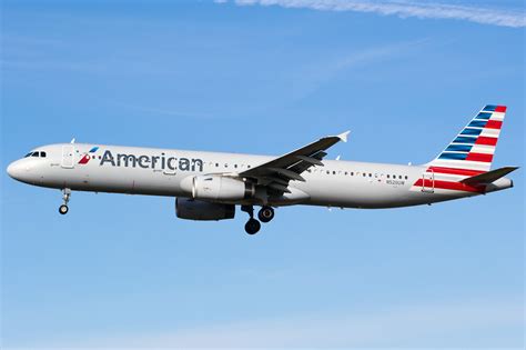 Airbus A321-200 - American Airlines. Photos and description of the plane
