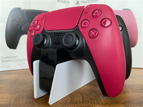 Sony - PlayStation 5 - DualSense Wireless Controller - Cosmic Red www ...