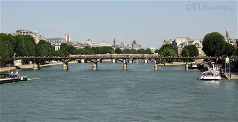 HD photos of Pont des Arts the Bridge of Love in Paris - Page 1