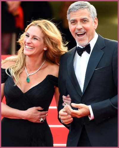 Julia Roberts Opens Up about How Friend George Clooney Made her Feel ...