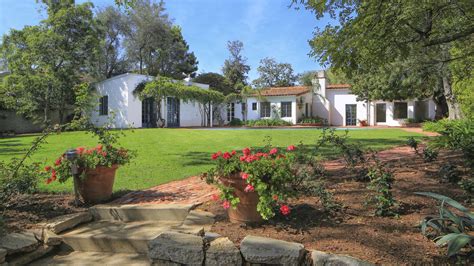 Marilyn Monroe’s Brentwood house is for sale for $6.9M - Curbed LA