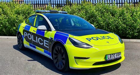 Tesla UK Built A Model 3 Police Car To See If It Can Manage Active Duty ...