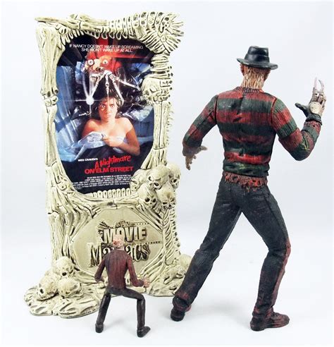 Freddy Krueger - McFarlane Toys - Movie Maniacs 1 (loose)