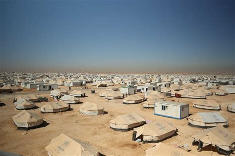 Aerial photo of Zaatari refugee camp in Jordan - ABC News (Australian Broadcasting Corporation)