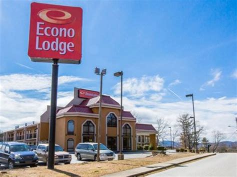 Econo Lodge - Hendersonville | VisitNC.com