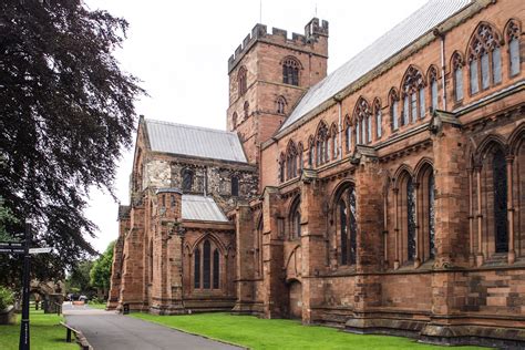 Carlisle Cathedral - Nomads Travel Guide