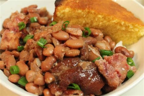 Southern Pinto Beans and Ham Hocks Made in the Crock Pot | Recipe Cart