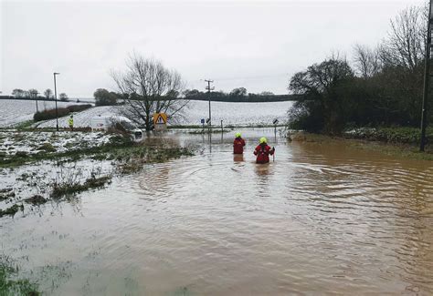 Flood alerts in place at 12 locations across Suffolk