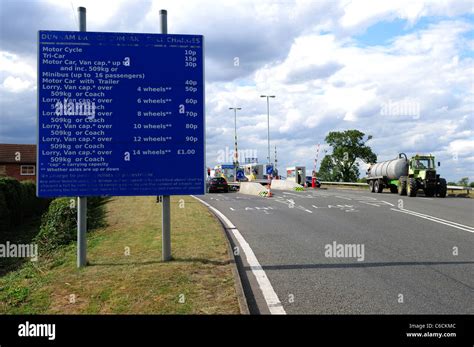 Dunham on Trent.Toll Bridge Nottinghamshire Lincolnshire County Line Stock Photo - Alamy