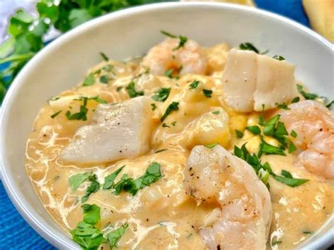 Seafood Newburg Recipe with Scallops, Shrimp, and Cod